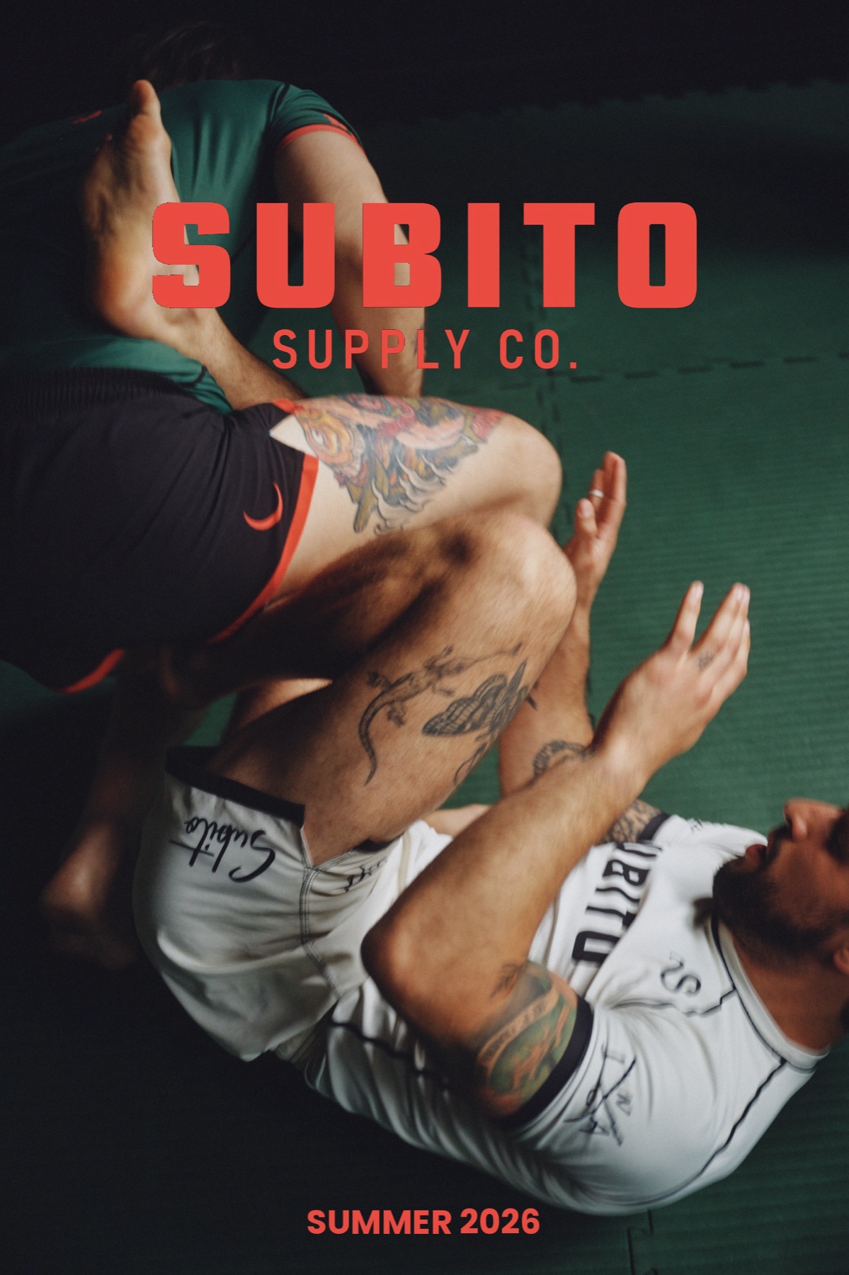 Subito campaign poster, two athletes grappling
